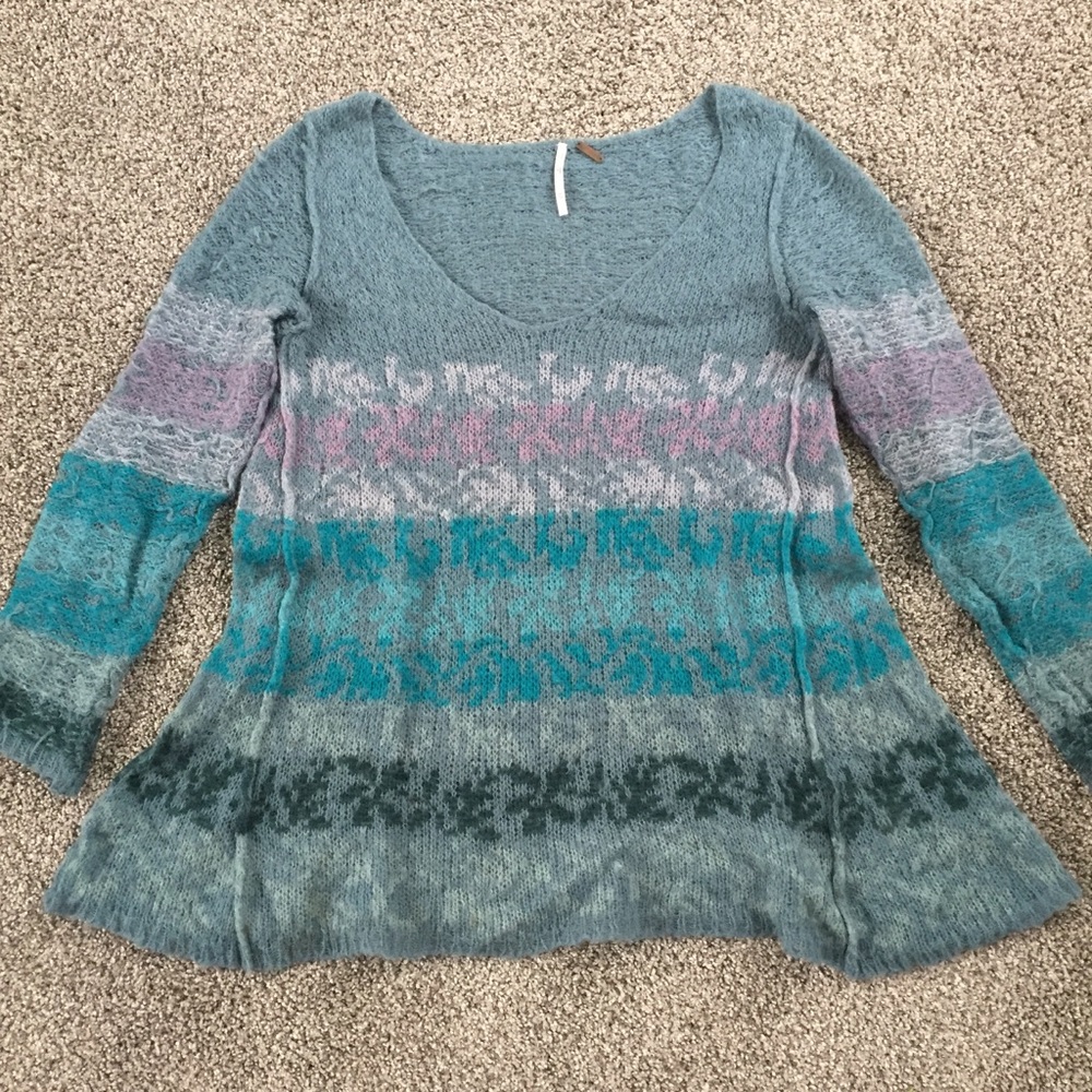 ❄️Free People light sweater ❄️